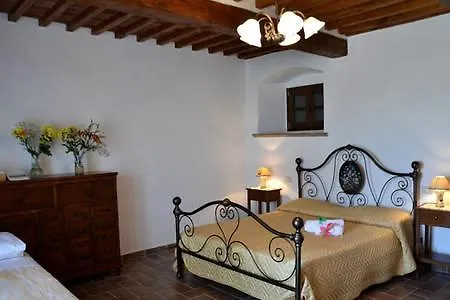 Borgo Dei Cavalieri Villa Cortona 0*,  İtalya